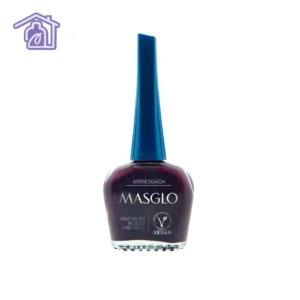 Frasco de esmalte de uñas Masglo línea tradicional color Arriesgada de 13,5 ml con acabado perlado de la gama morado.