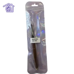 pincel plano con iman para unas con mango de tono madera en empaque holografico tornasol